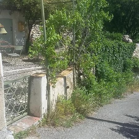 Appartement Dans Hameau Provencal ألّاوش المظهر الخارجي الصورة