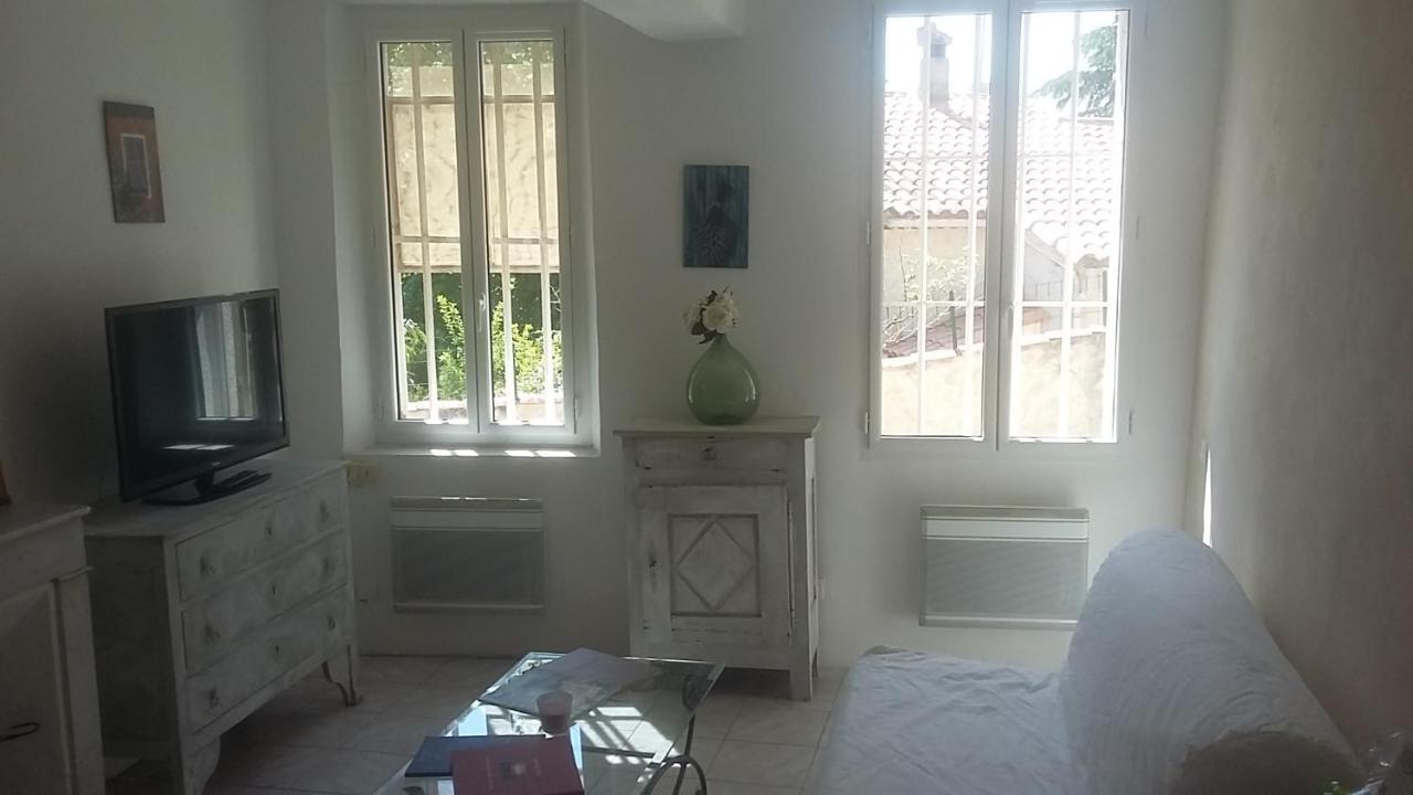 Appartement Dans Hameau Provencal ألّاوش المظهر الخارجي الصورة