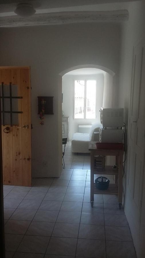 Appartement Dans Hameau Provencal ألّاوش المظهر الخارجي الصورة